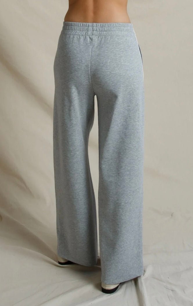 perfectwhitetee Mikos Travel Wide Leg Pant with Pockets - Molten Blu